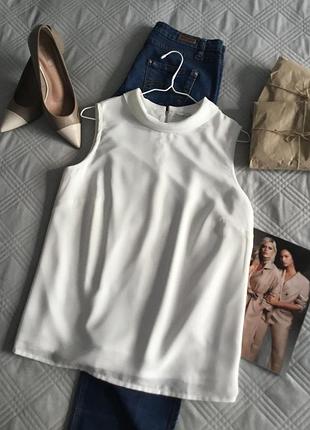 Роскошная  блуза в молочном стиле свободного кроя с молнией на затылке в размере 18