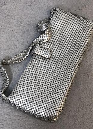 Роскошная серебряная сумочка клатч кольчуга