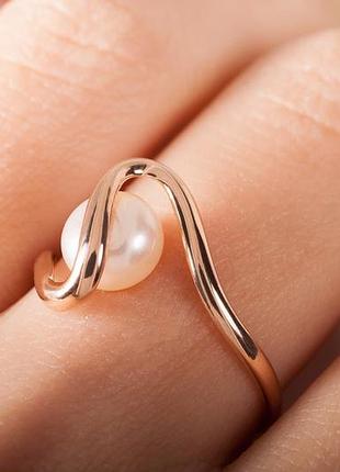 Женское кольцо из красного золота с жемчугом k-0007