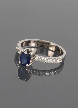 Кольцо из белого золота с сапфиром и бриллиантами k-0177