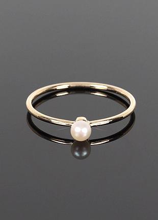 Женское золотое кольцо с белым жемчугом k-0256