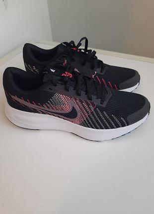 Кроссовки женские nike