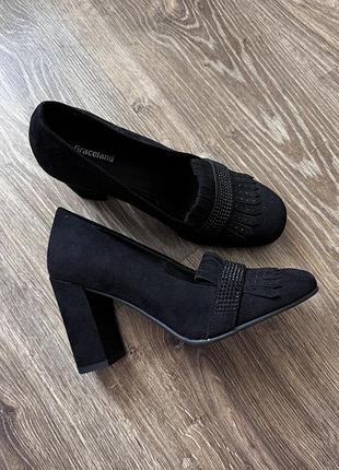 Туфлі graceland