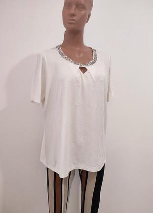 Красивая футболка из модала