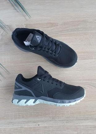 Чорні бігові туристичні кросівки для трейлу, для хайкінгу для походів reebok
ridgerider trail 4.0 37,5-38,5 розмір