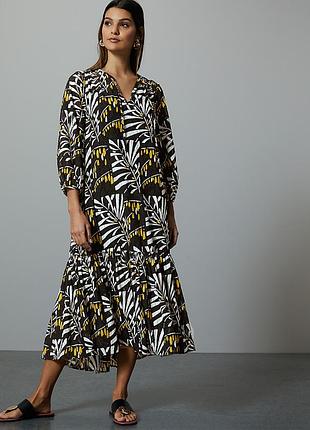 Платье миди свободного кроя с рукавами 3/4 и принтом листьев