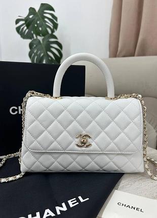 Сумка белая кожаная брендовая с ручкой шанель