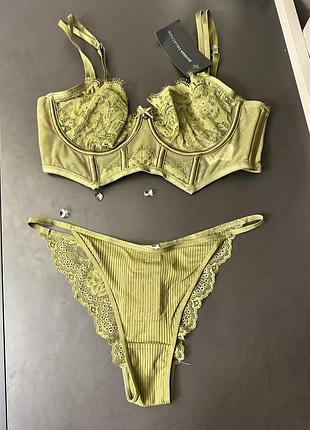 Неймовірно красивий комплект hunkemoller designer collection