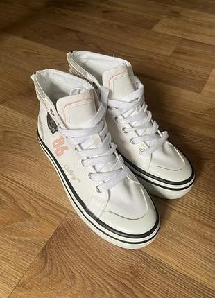 Кеди середні