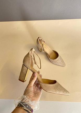 Бежеві туфлі на каблуку замшеві туфлі класичні беж туфлі на підборах базові туфлі замш
