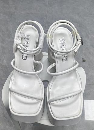 Женские сандалии на платформе naked wolfe – 3 цвета, размеры 35-40 оригинальная упаковка к...