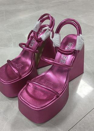 Женские сандалии на платформе naked wolfe – 3 цвета, размеры 35-40 оригинальная упаковка к...