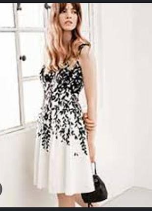 Красивое платье/ черно-белый принт
