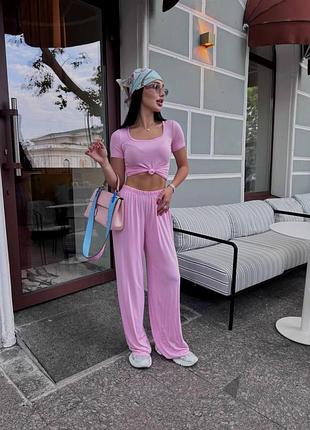 Костюм с брюками и топом