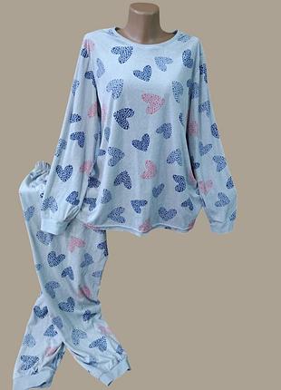 Костюмчик женский для отдыха.