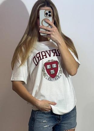 Нова жіноча футболка в принт sinsay