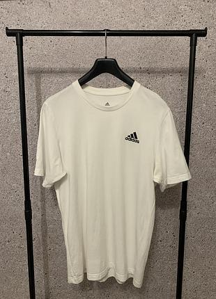 Футболка tapered
