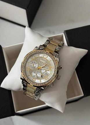 Часы guess