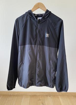 Чоловіча вітровка розмір л