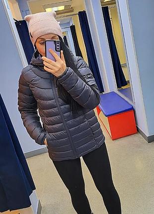 Куртка жіноча брендова на пуху,демісезон-зима😍🩷💜