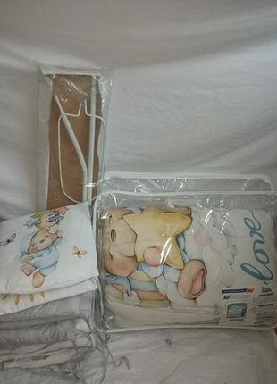 Постельный комплект в детскую кроватку с балдахином,новой!