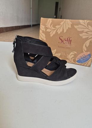 Босоножки 42 р платформа