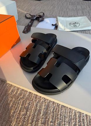 Шльопанці-шльопки ермес шипри