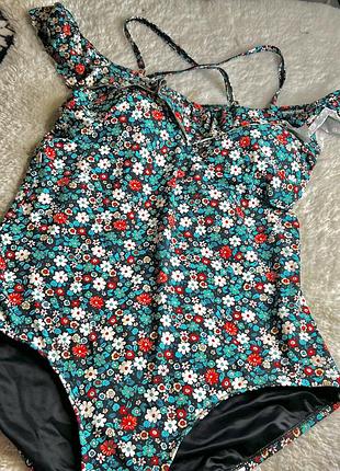 Купальник суцільний