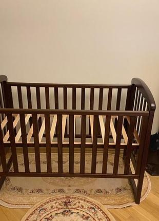 Кровать детская из натуральной древесины