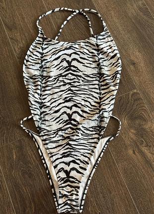 Купальник з принтом від missguided
