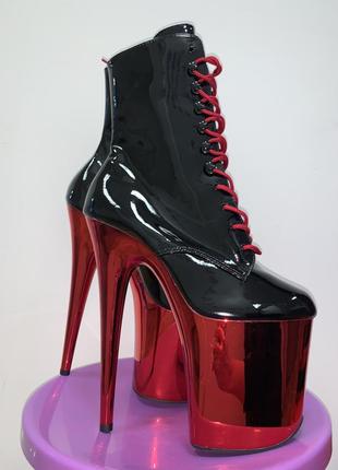 Стрипи-черевики для екзота