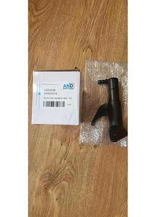 Форсунка омывателя фары vw touareg 10-18 (r) 7p6955978