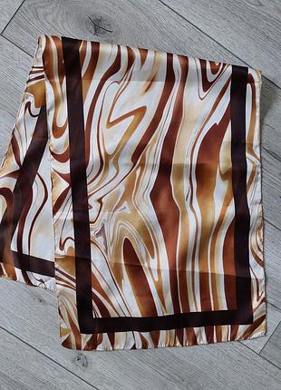 Винтажный лёгкий итальянский шарфик 70 годов(32 см на 92 см)