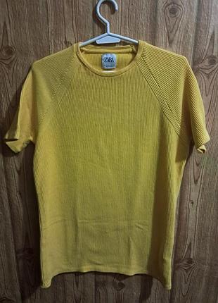 Футболка розмір 38