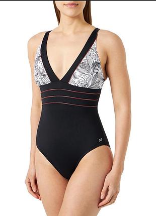 Суцільний купальник