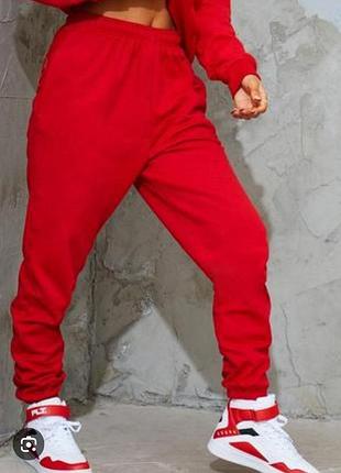 Утеплённые спортивные штаны 
на резинке, с высокой посадкой