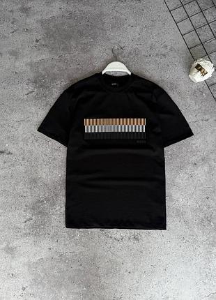 Стильна футболка boss