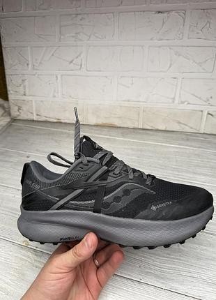 Крутые беговые черные кроссовки saucony ride 15 tr gtx gore tex