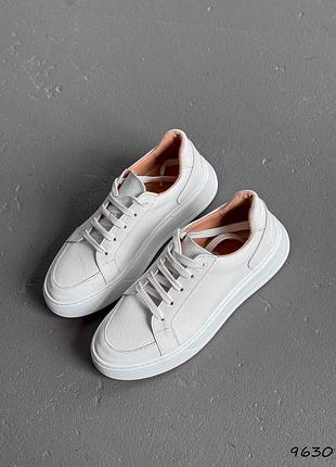 Женские кожаные кеды