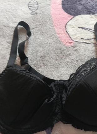 Бюстгальтер чорний 75g