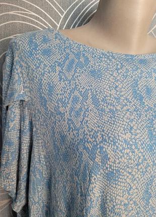 Змея красивая футболка кофточка