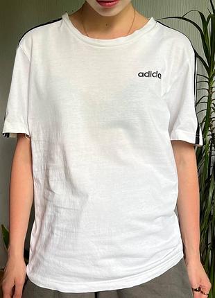 Футболка adidas