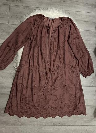 Сукня з завʼязками