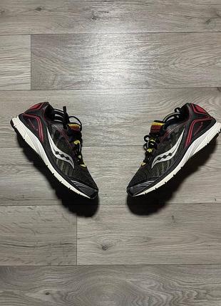 Бігові кросівки saucony kinvara 3 легкі