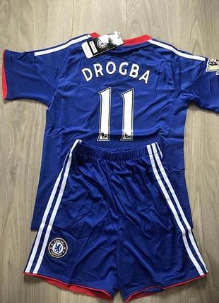 Футбольна форма для дітей