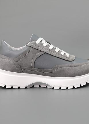 Кроссовки женские кожаные 589900 серые