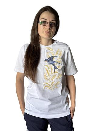 Женская белая трикотажная вышиванка футболка с ластовицей в колотках