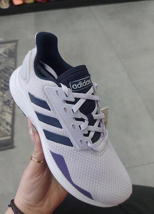 Кросівки нові фірмові