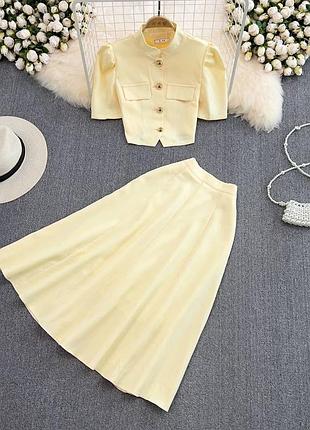 Женственный костюм