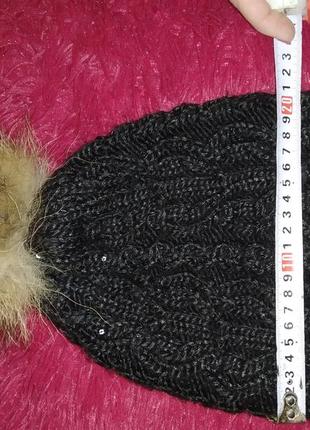 Вязанная зимняя шапка с пайетками3 фото